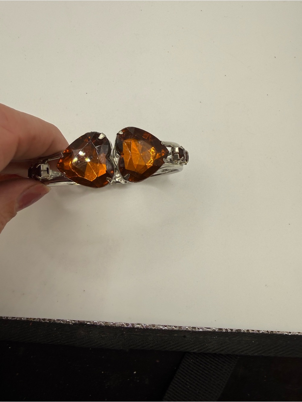 Vintage Amber Heart Rhinestone Hinged Bracelet – Silver Tone Statement Cuff - Picture 4 of 6